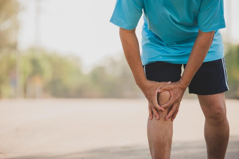 4 Issues That Might Be Behind The Sharp Pain In Your KneecapBorder Therapy